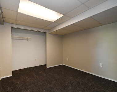 19527 Sycamore Street - Photo Thumbnail 14