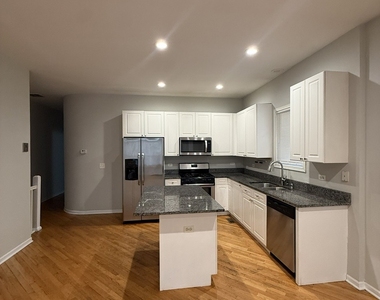 1514 N Wood Street - Photo Thumbnail 16