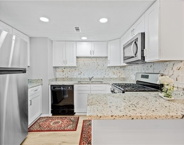 1707 Cotton Patch Lane - Photo Thumbnail 8