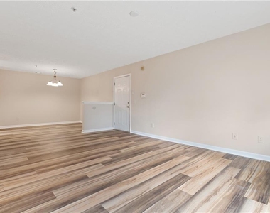6104 Waldrop Place - Photo Thumbnail 5