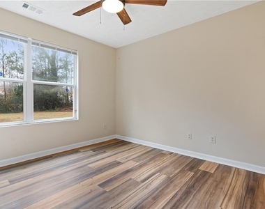 6104 Waldrop Place - Photo Thumbnail 12