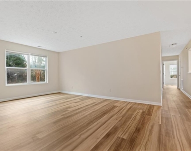 6104 Waldrop Place - Photo Thumbnail 3