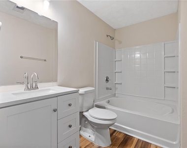 6104 Waldrop Place - Photo Thumbnail 11