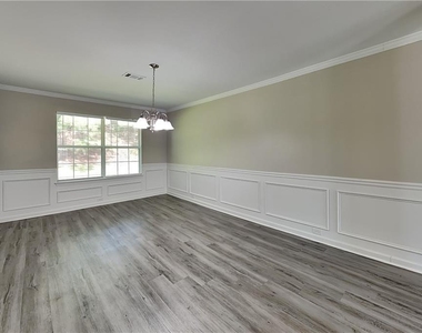 98 Margaret Crossing - Photo Thumbnail 4