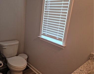 430 Village Creek Drive - Photo Thumbnail 34