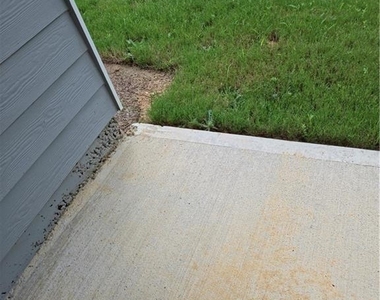 430 Village Creek Drive - Photo Thumbnail 4