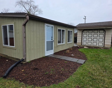 9407 Elm Avenue - Photo Thumbnail 12