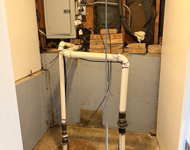934 S Harvard Avenue - Photo Thumbnail 11