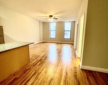1459 N Milwaukee Avenue - Photo Thumbnail 10