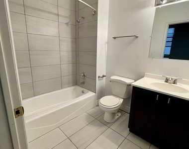 1459 N Milwaukee Avenue - Photo Thumbnail 16