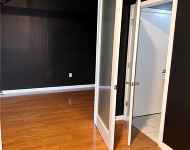 333 Nelson Street Sw - Photo Thumbnail 5