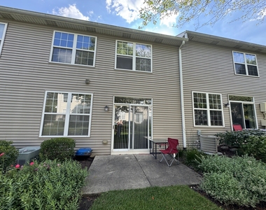 2956 Rutland Circle - Photo Thumbnail 13