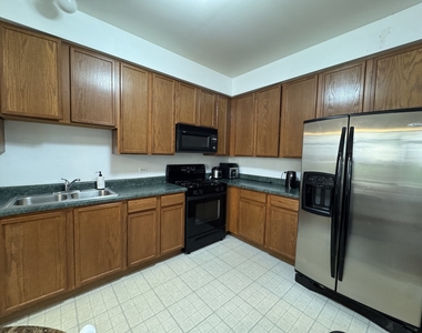 2956 Rutland Circle - Photo Thumbnail 2
