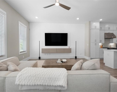 2493 Sycamore Road Nw - Photo Thumbnail 9