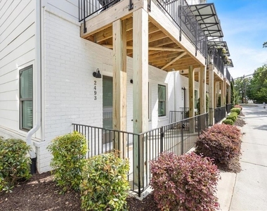 2493 Sycamore Road Nw - Photo Thumbnail 3