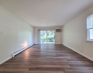 889 Trace Drive - Photo Thumbnail 6