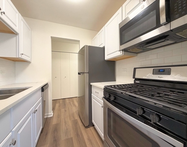 889 Trace Drive - Photo Thumbnail 3