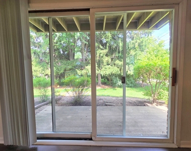 889 Trace Drive - Photo Thumbnail 7