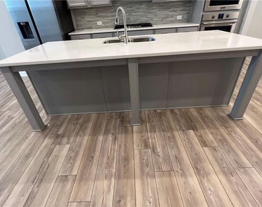 942 Catamaran Court - Photo Thumbnail 6