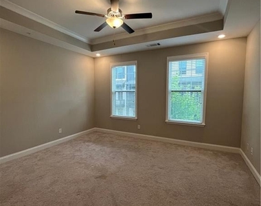 942 Catamaran Court - Photo Thumbnail 16