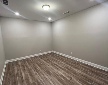 942 Catamaran Court - Photo Thumbnail 28