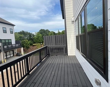 942 Catamaran Court - Photo Thumbnail 32
