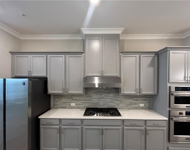 942 Catamaran Court - Photo Thumbnail 2