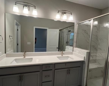 942 Catamaran Court - Photo Thumbnail 19