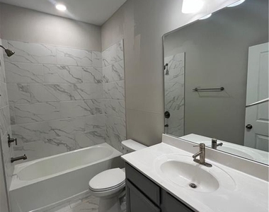 942 Catamaran Court - Photo Thumbnail 25