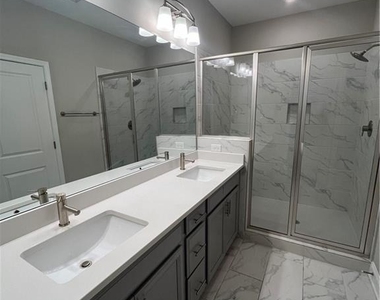942 Catamaran Court - Photo Thumbnail 20