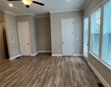 942 Catamaran Court - Photo Thumbnail 12