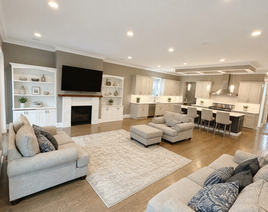 7338 W Clarence Avenue - Photo Thumbnail 11