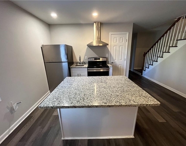 3434 Palace Court - Photo Thumbnail 38