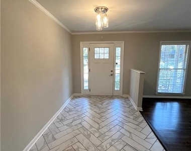 3434 Palace Court - Photo Thumbnail 17