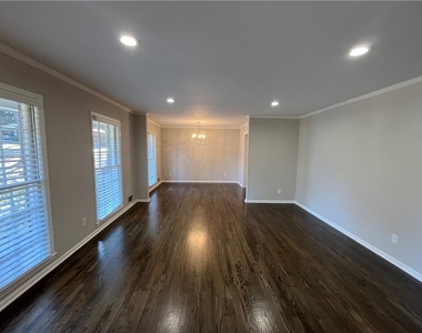 3434 Palace Court - Photo Thumbnail 19