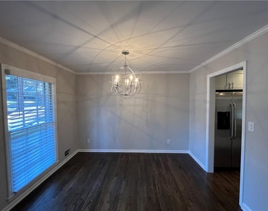 3434 Palace Court - Photo Thumbnail 22
