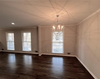 3434 Palace Court - Photo Thumbnail 23