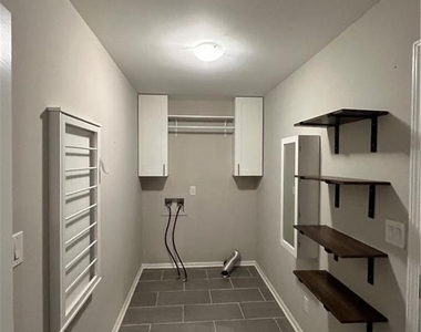 3434 Palace Court - Photo Thumbnail 45