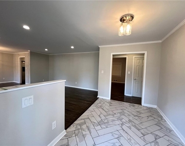 3434 Palace Court - Photo Thumbnail 18