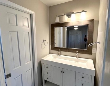 3434 Palace Court - Photo Thumbnail 14