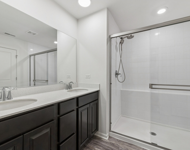511 Cimmaron Circle - Photo Thumbnail 11