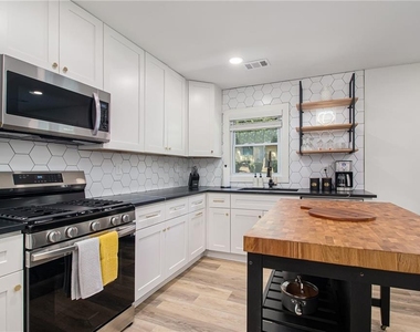 220 Birch Street - Photo Thumbnail 2