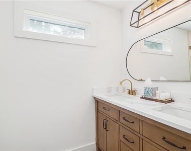 220 Birch Street - Photo Thumbnail 9