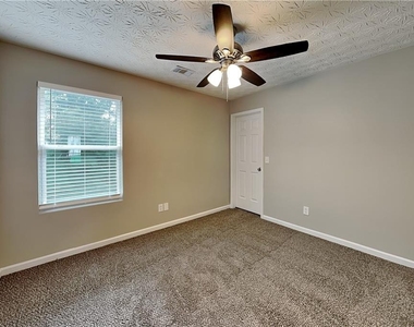 231 Waterbury Way - Photo Thumbnail 11