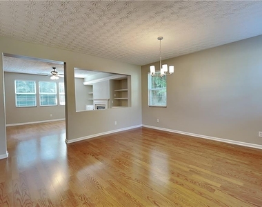 231 Waterbury Way - Photo Thumbnail 3