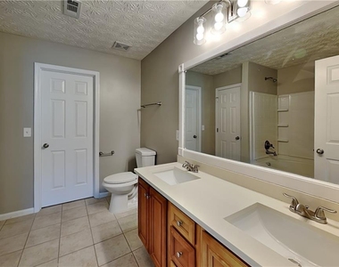 231 Waterbury Way - Photo Thumbnail 8