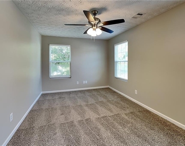 231 Waterbury Way - Photo Thumbnail 15