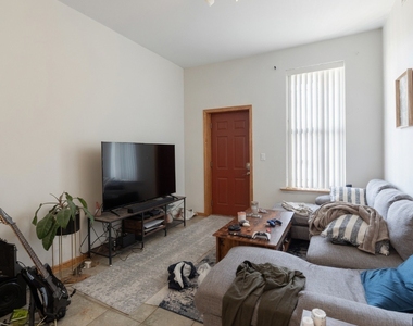 1337 W Huron Street - Photo Thumbnail 3
