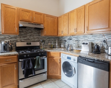 1337 W Huron Street - Photo Thumbnail 2