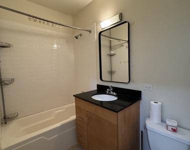 1155 W Roosevelt Road - Photo Thumbnail 10